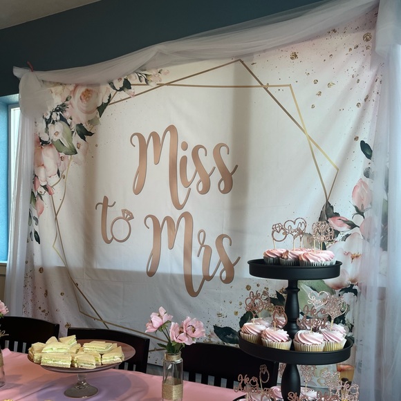 Miss to Mrs Bridal Shower Backdrop - Picture 3 of 3
